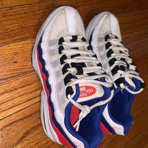 Nike Women’s Air Max 95 - Picture 1 of 4